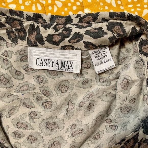 Vintage 80s leopard print button down blouse - Picture 11 of 11